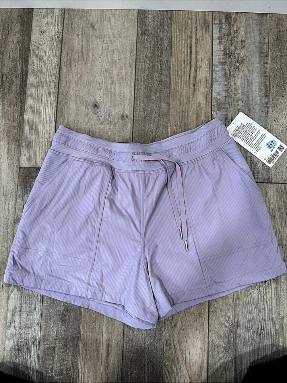 Lululemon Dance Studio High-Rise Short 3.5" High-Rise Shorts in Purple Size 10